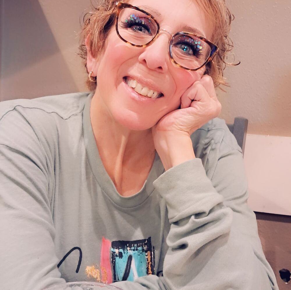 Meet your Posher, Julia